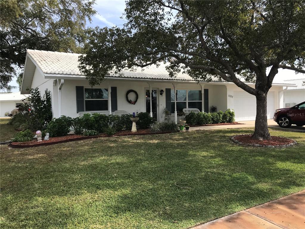 1307 Bottlebrush Drive Bradenton FL 34208