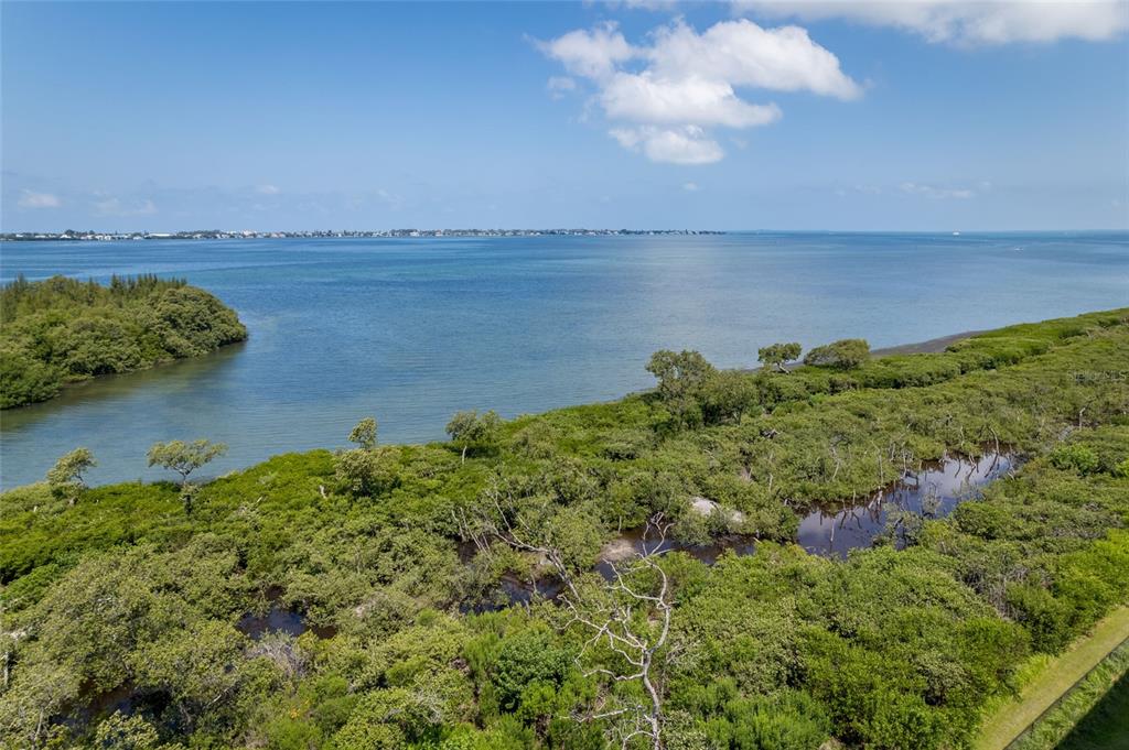 392 Aruba Circle Bradenton FL 34209