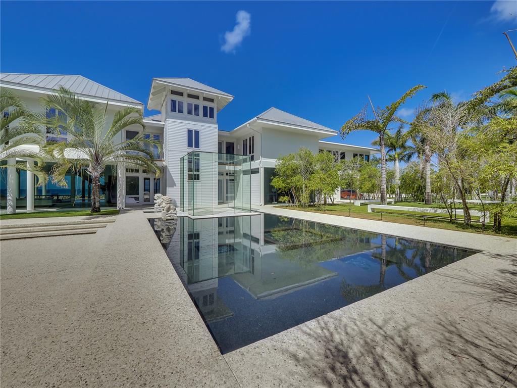 7712, 7711 & 7660 Sanderling Road Sarasota FL 34242