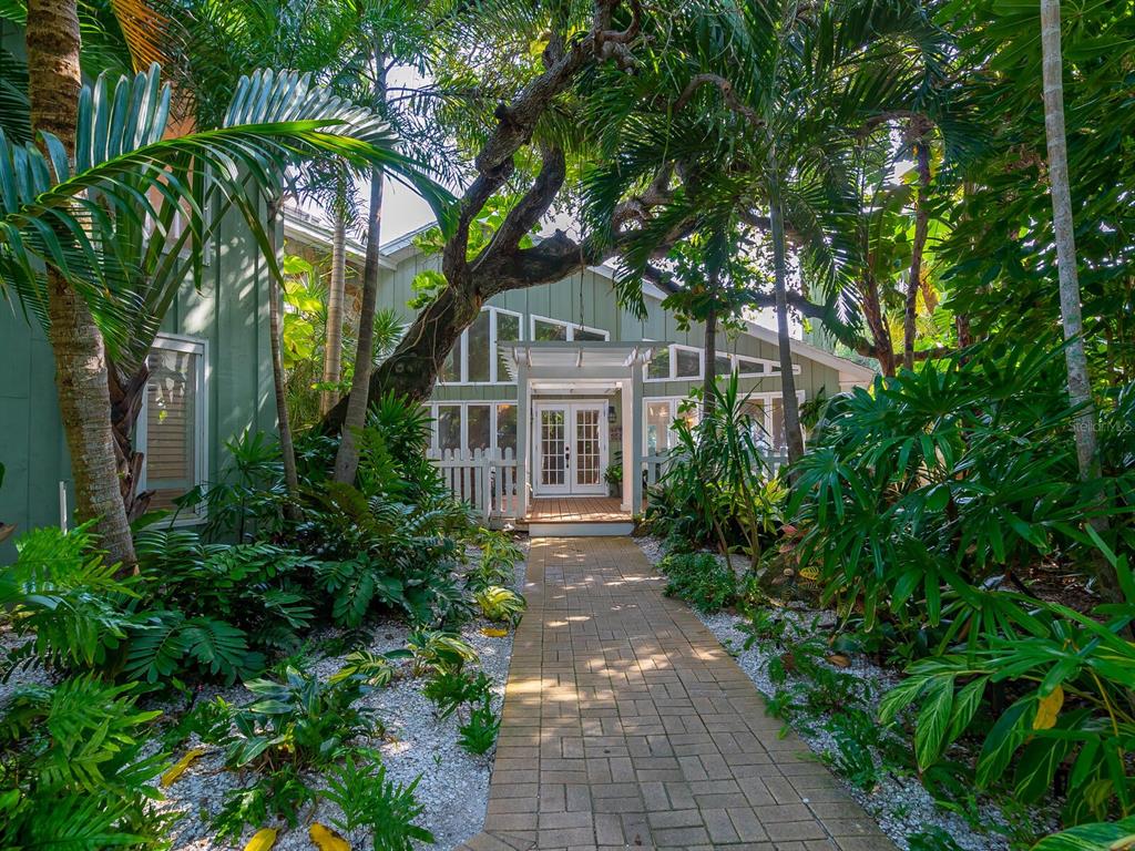 1112 N Casey Key Road Osprey FL 34229